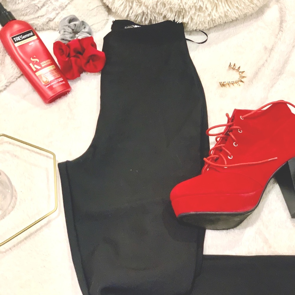 Fashion Nova skinny dress pants - Picture 3 of 3